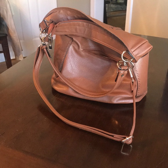 Tan/brown faux leather handbag - Picture 2 of 4